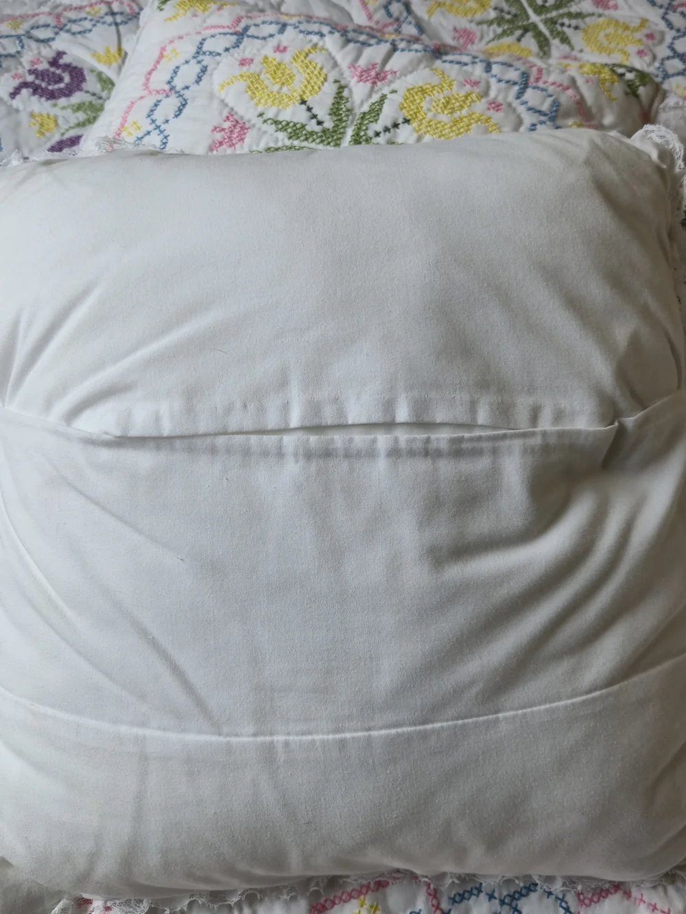 Vintage Handmade Floral Tulip Quilt Set - Signed Heirloom 3-Piece Lace Edge
